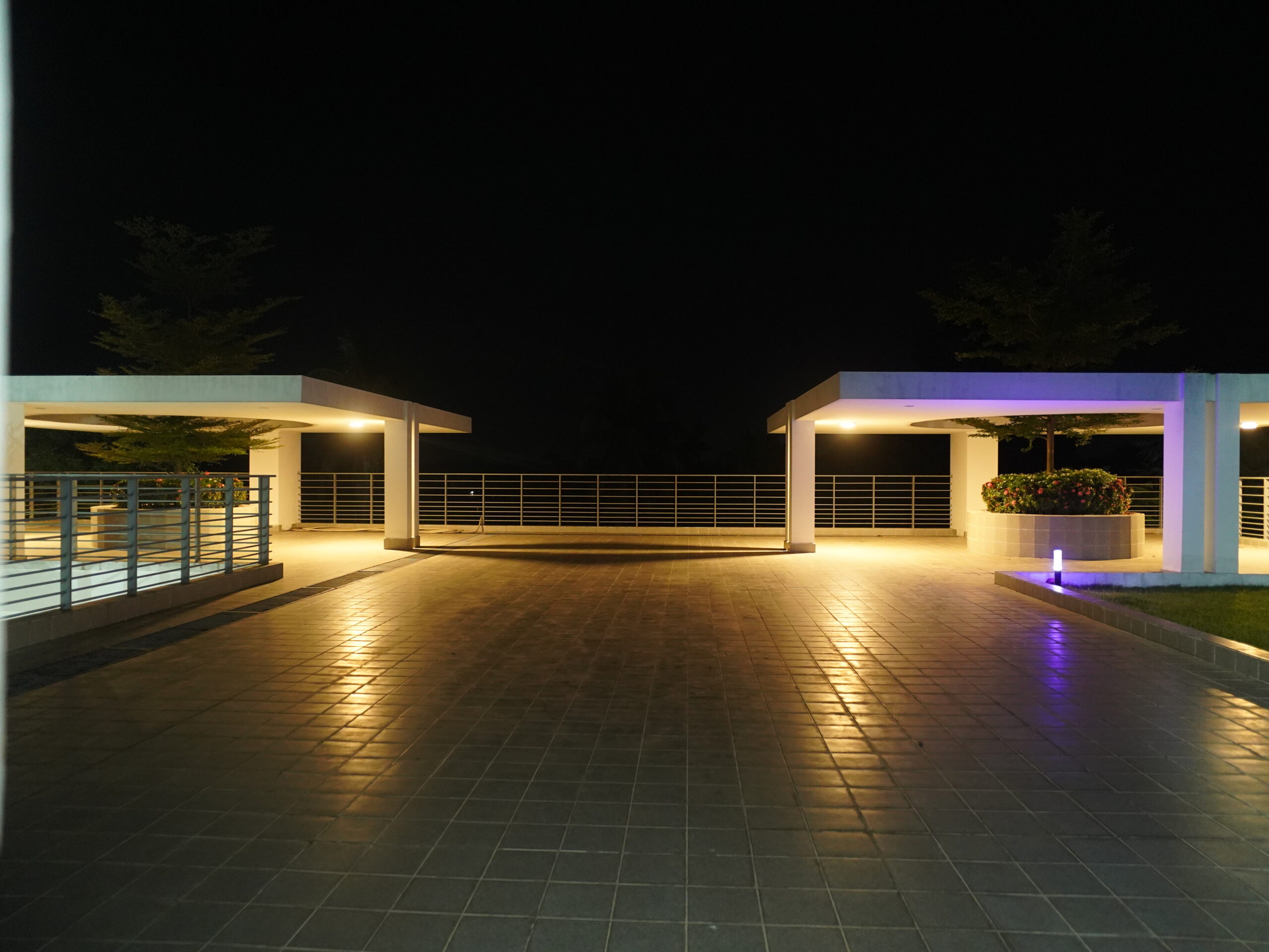 The Single-Party Resort Concept.