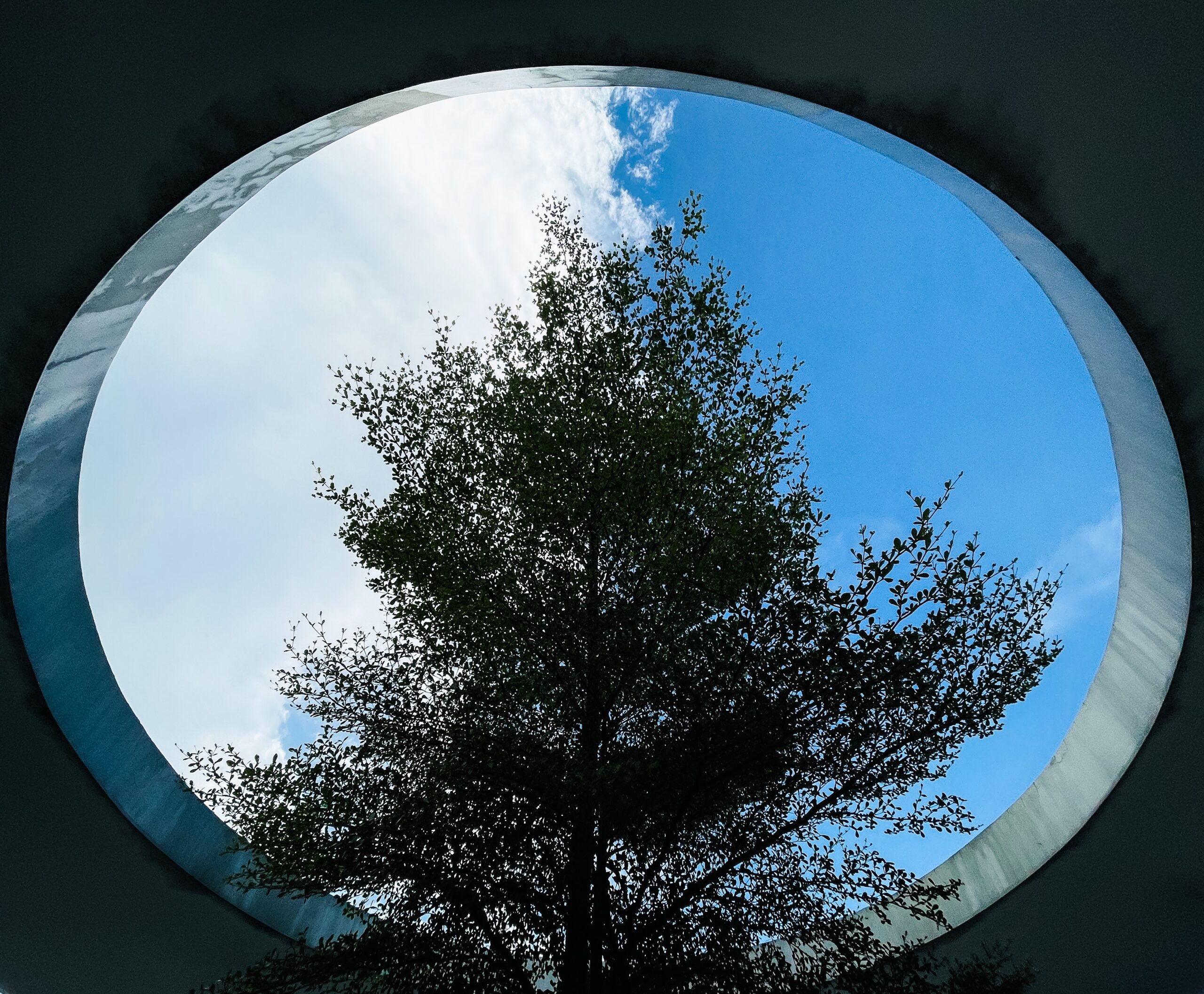 Circular skylight architectural feature at Neel potro resort